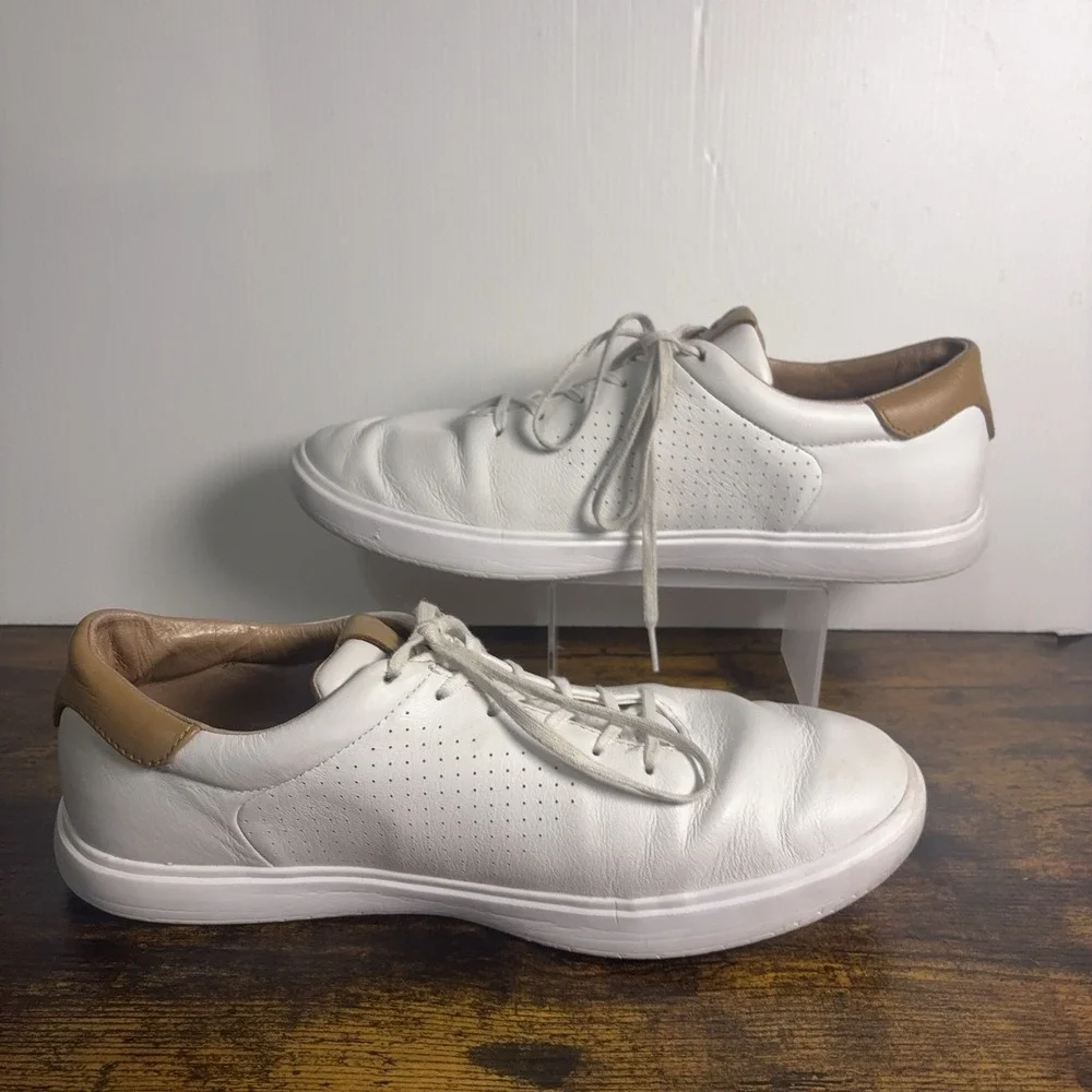 Travis Mathew Cuater Sneakers Mens Sz 13 White Leather Golf Vented